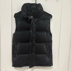 Aritzia Super Puff Vest